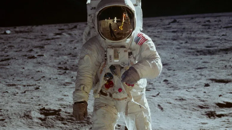 Apollo 11 sahne 4