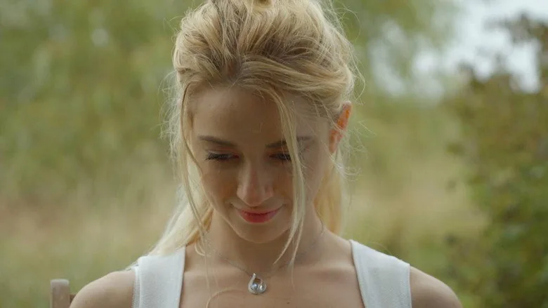 Crawl to Me Darling sahne 3
