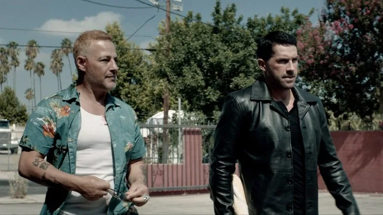 Debt Collectors 2 sahne 1