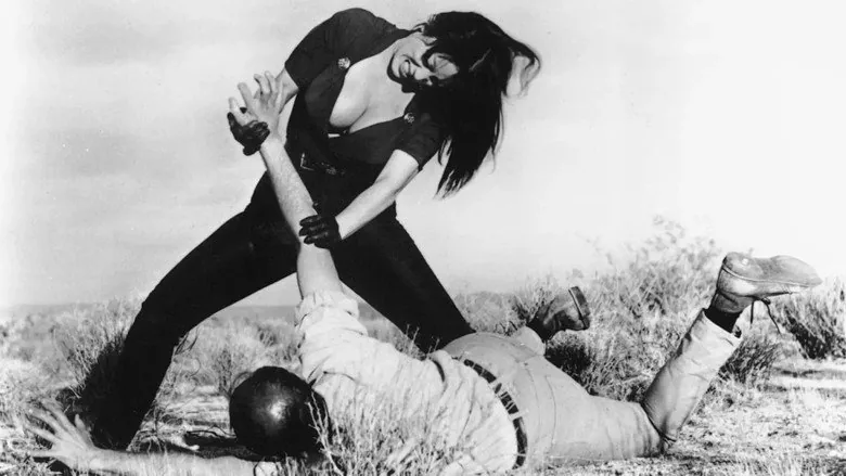 Faster, Pussycat! Kill! Kill! sahne 3