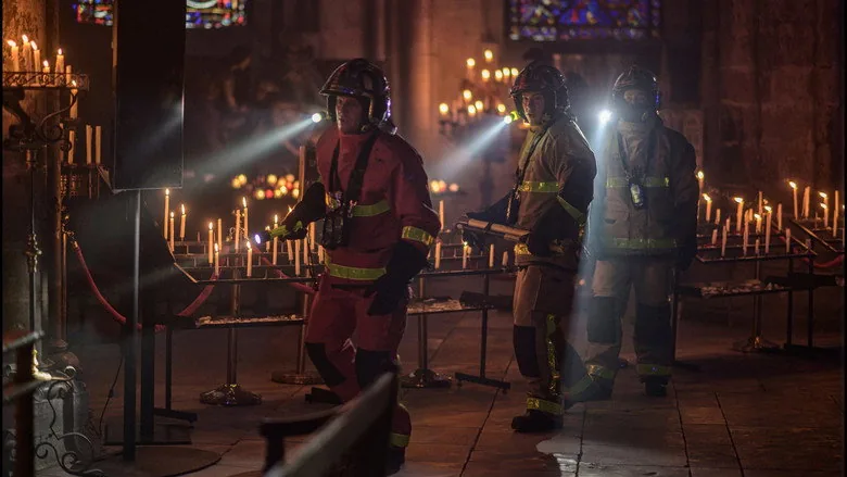 Notre-Dame brûle sahne 1