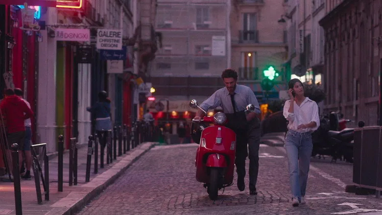Paris'te Bahar sahne 4