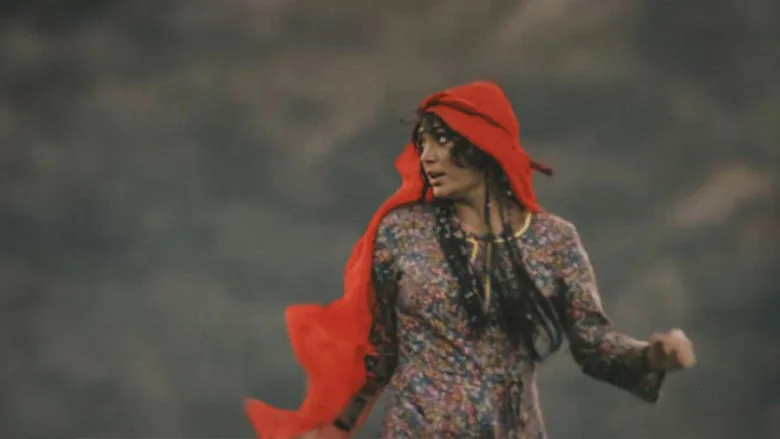 Selvi Boylum Al Yazmalım sahne 2