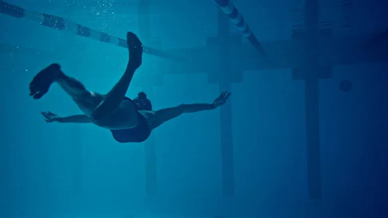 12 Feet Deep sahne 4