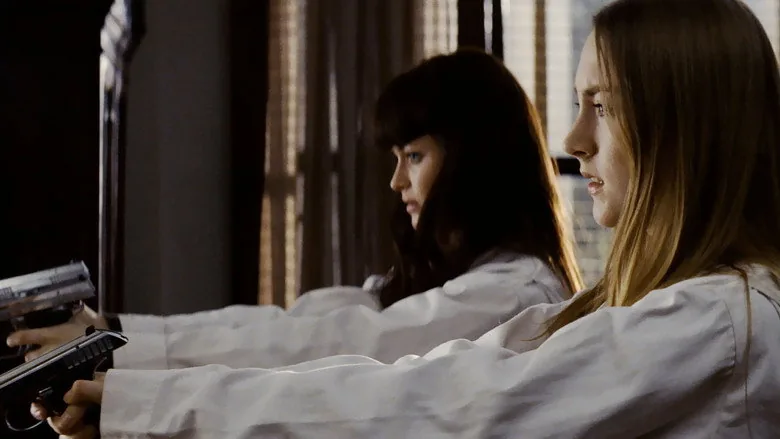 Violet ve Daisy sahne 1